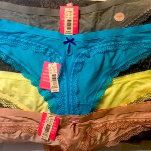 New York & Company “NY&C” lot of 4 XLarge thongs